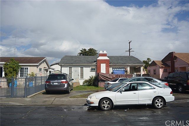 2nd image of 2545 Grand Ave