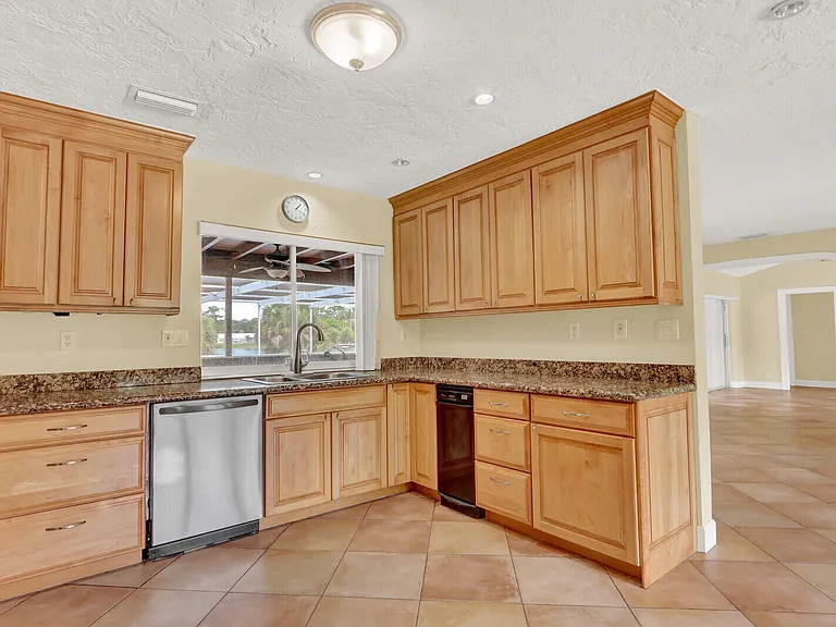 4529 Square Lake Dr — Photo 19