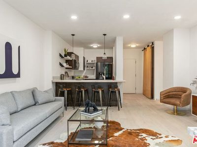 999 N Doheny Dr APT 105, West Hollywood, CA, 90069