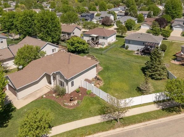 5714 49th Ave NW, Rochester, MN 55901