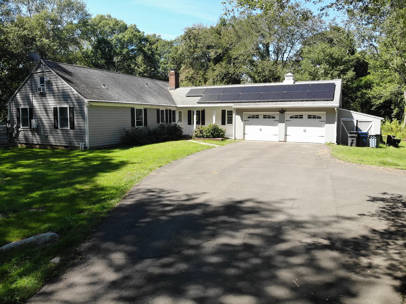 3 bed, 2200 sqft, $3,900 — Photo 2