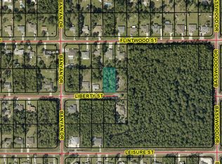 7008 Liberty St, Navarre, FL 32566
