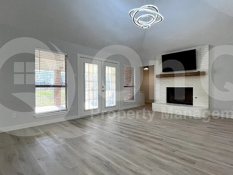 130 Hunters Glen Dr — Photo 7