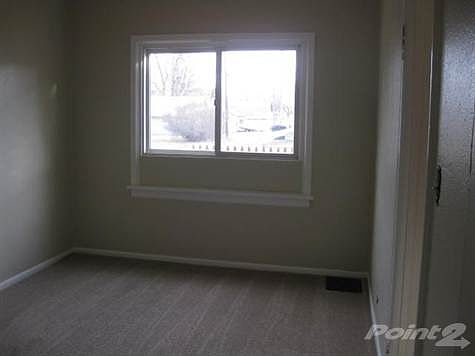 3rd image of 2413 9th Ave N