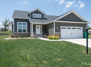 106 Fayette Ct, Washington, IL 61571