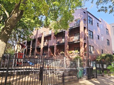 1220 W Carmen Ave APT 3, Chicago, IL, 60640