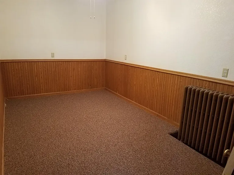 613 Avenue G — Photo 4