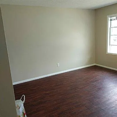 Lincoln Manor — Photo 2