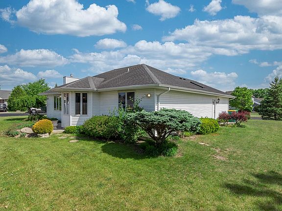 3rd image of 168 White Oak COURT
