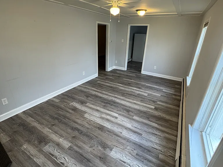 27 Elm Ave #1 — Photo 3