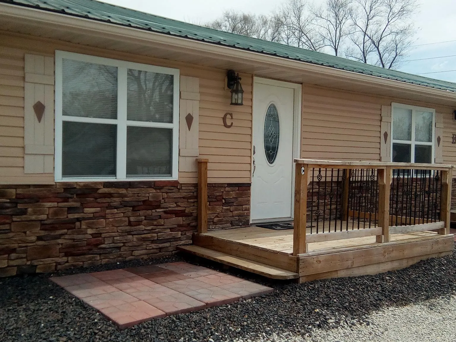 606 W McPherson St — Photo 1