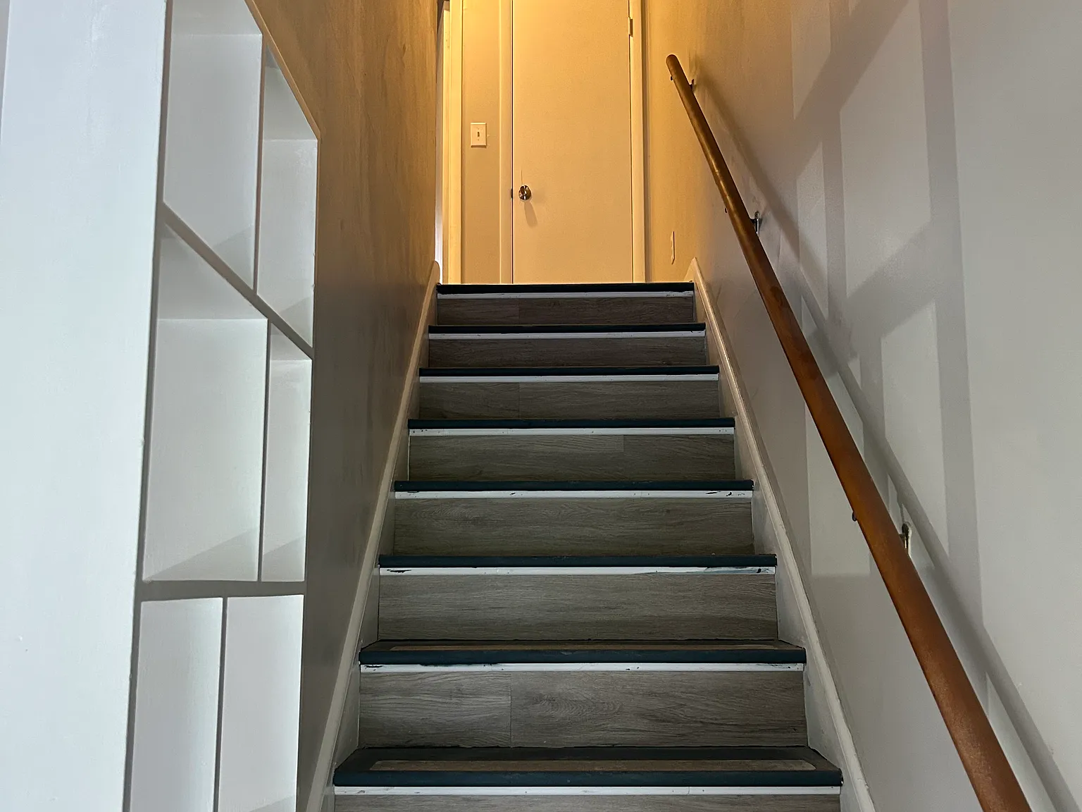 2 bed, 1.5 bath, 1000 sqft, $1,349 — Photo 2