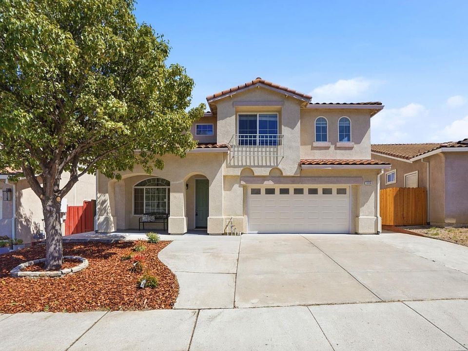 1st image of 1038 Santa Lucia Dr
