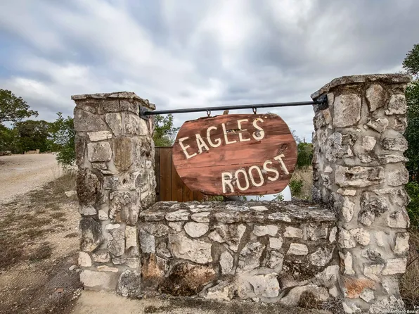 50 Indian Paintbrush Trail, ConCan, TX 78838