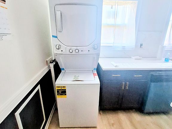 5th image of 1106 Dudley Ave Floor 2