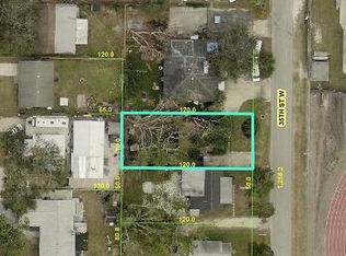 1202 35th St W, Bradenton, FL 34205