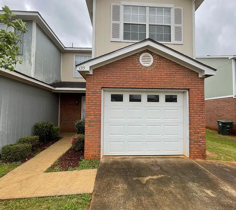 135 S Springview Dr