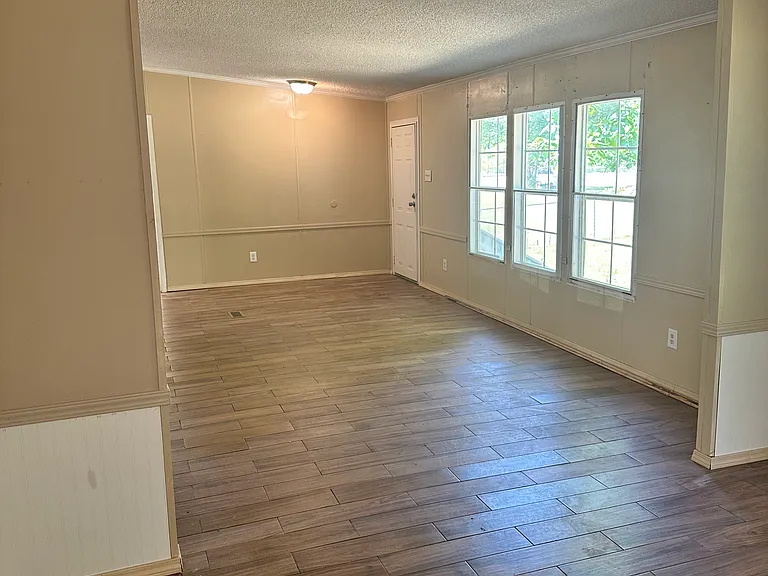 87 Falling Leaf Ln — Photo 12