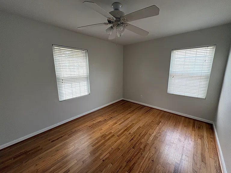606 Spruce St — Photo 19
