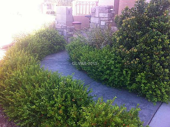 3rd image of 8077 Chestnut Glen Ave