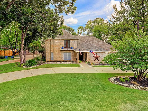4th image of 1315 Briar Bayou Dr