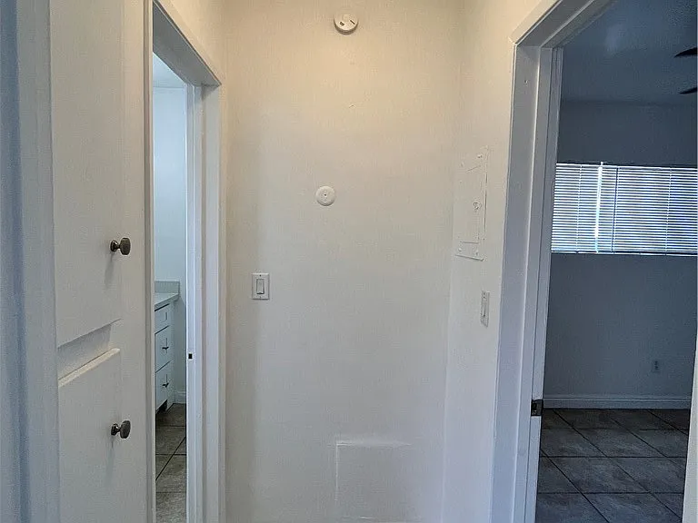 2844 Ardmore Ave #3 — Photo 9