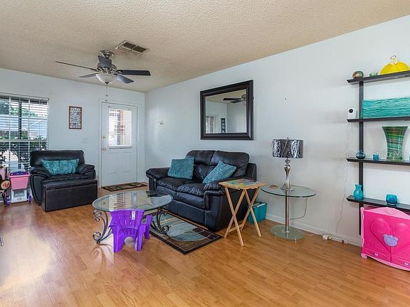 2nd image of 6723 Gilda Dr