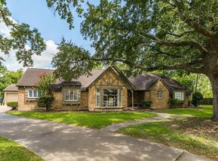 1717 Tara Cir, Texas City, TX 77591