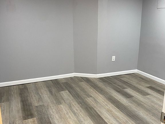 5th image of 6 S Franklintown Rd #1A