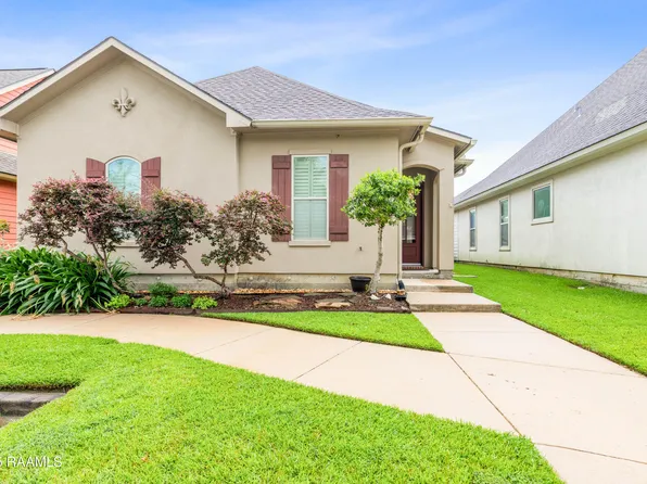 113 Laurel Grove Blvd, Youngsville, LA 70592