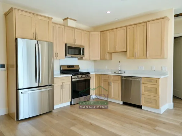 10 E Crescent Dr, San Rafael, CA