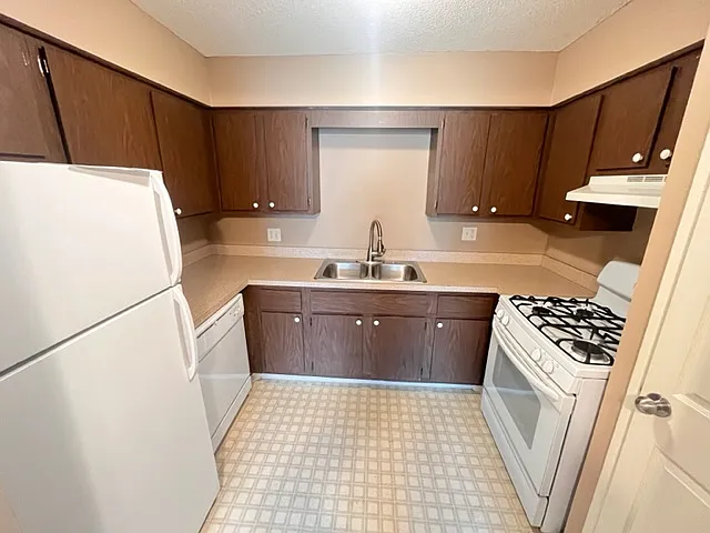 2 bed, 996 sqft, $1,150 — Photo 4