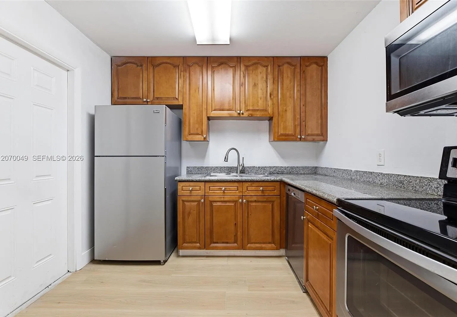 Ola Condo — Photo 4