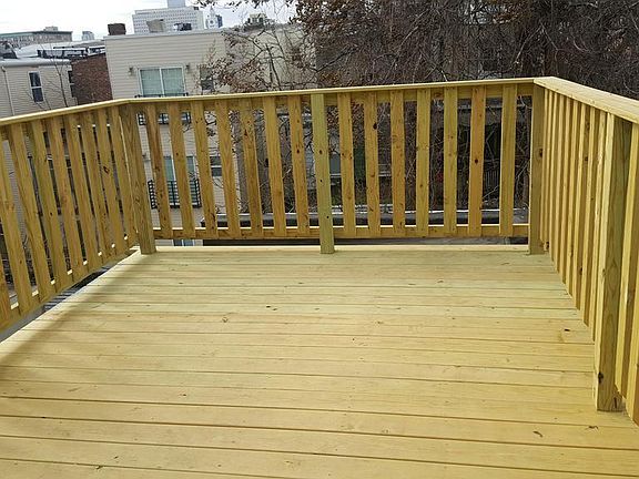 2nd image of 1638 Parrish St #B