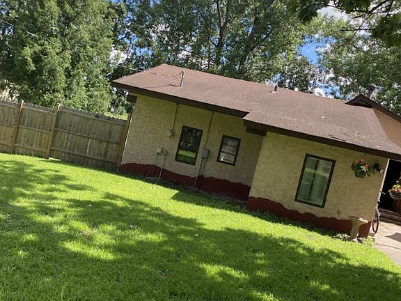 3rd image of 28115 Lake Diann Rd