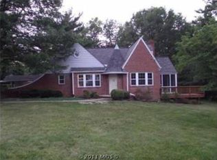 1610 Overlook Dr, Silver Spring, MD 20903