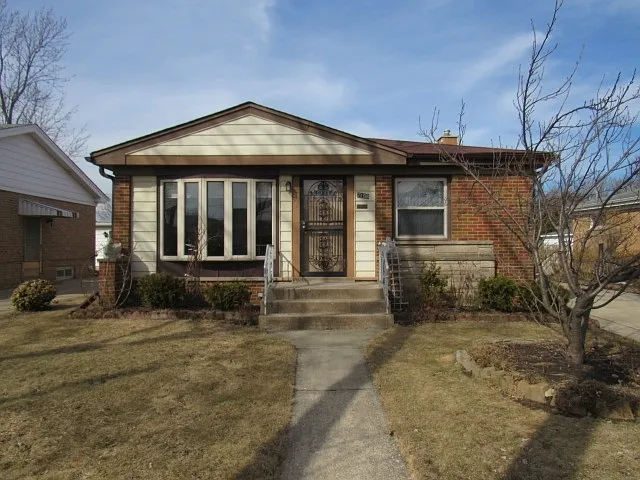 7108 Enfield Ave photo 1