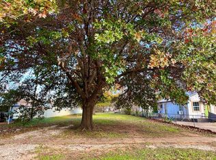 817 Plum St, Graham, TX 76450