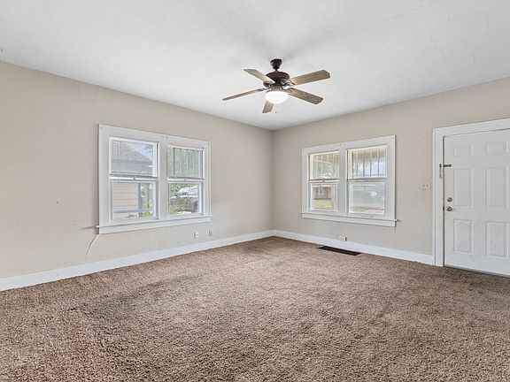 4th image of 1629 S Richmond Ave