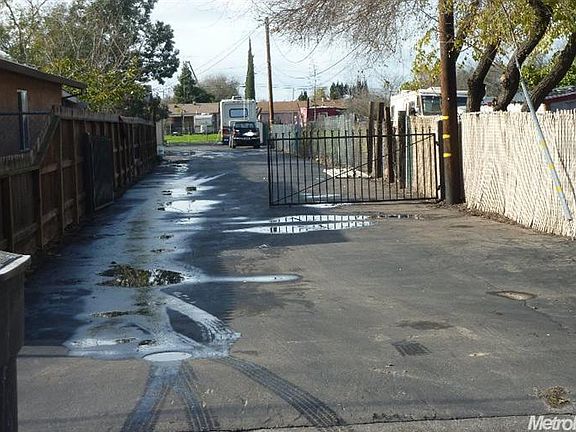 2nd image of 1945 S Adelbert Ave