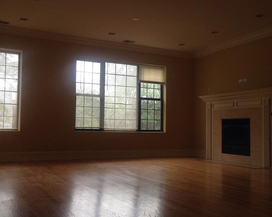 1st image of 4837 S Michigan Ave APT 3N