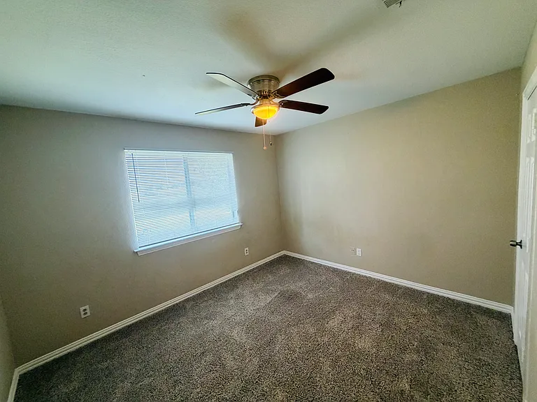 5904 Blackmon Ct — Photo 16