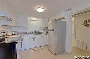 426 Ella Ave — Photo 10