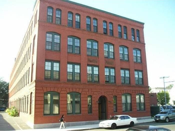 1st image of 589 Essex St Unit 301