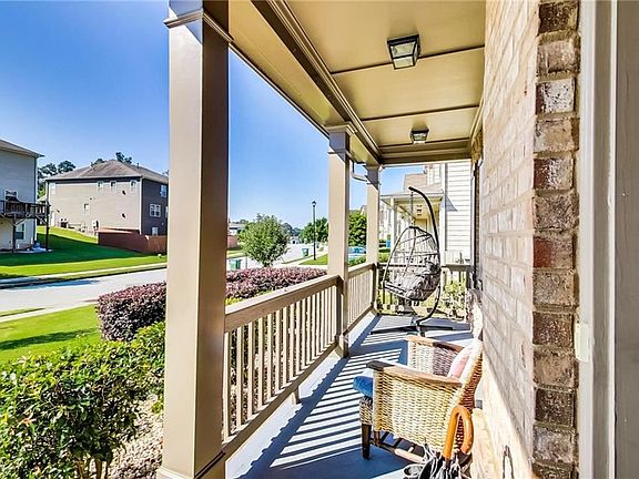 3rd image of 4309 Amberleaf Walk