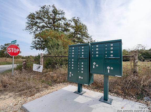 5th image of 957 Johnson Farms Rd