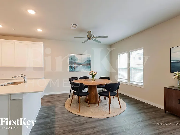 373 N Centro Cir — Photo 6