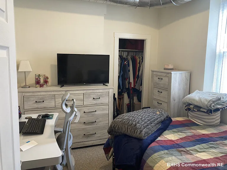 205 Highland Ave #B — Photo 6