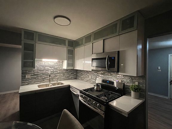 5th image of 17718 Ridgewood Dr