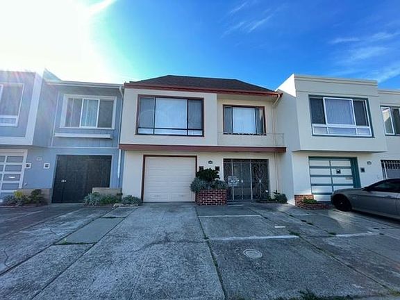 2nd image of 1927 41st Ave